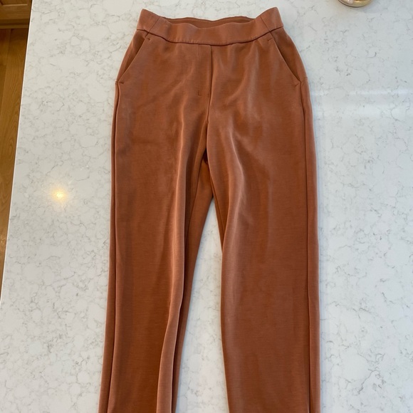 Lululemon Softstreme Relaxed High Rise Jogger in Butternut Brown - Picture 2 of 11